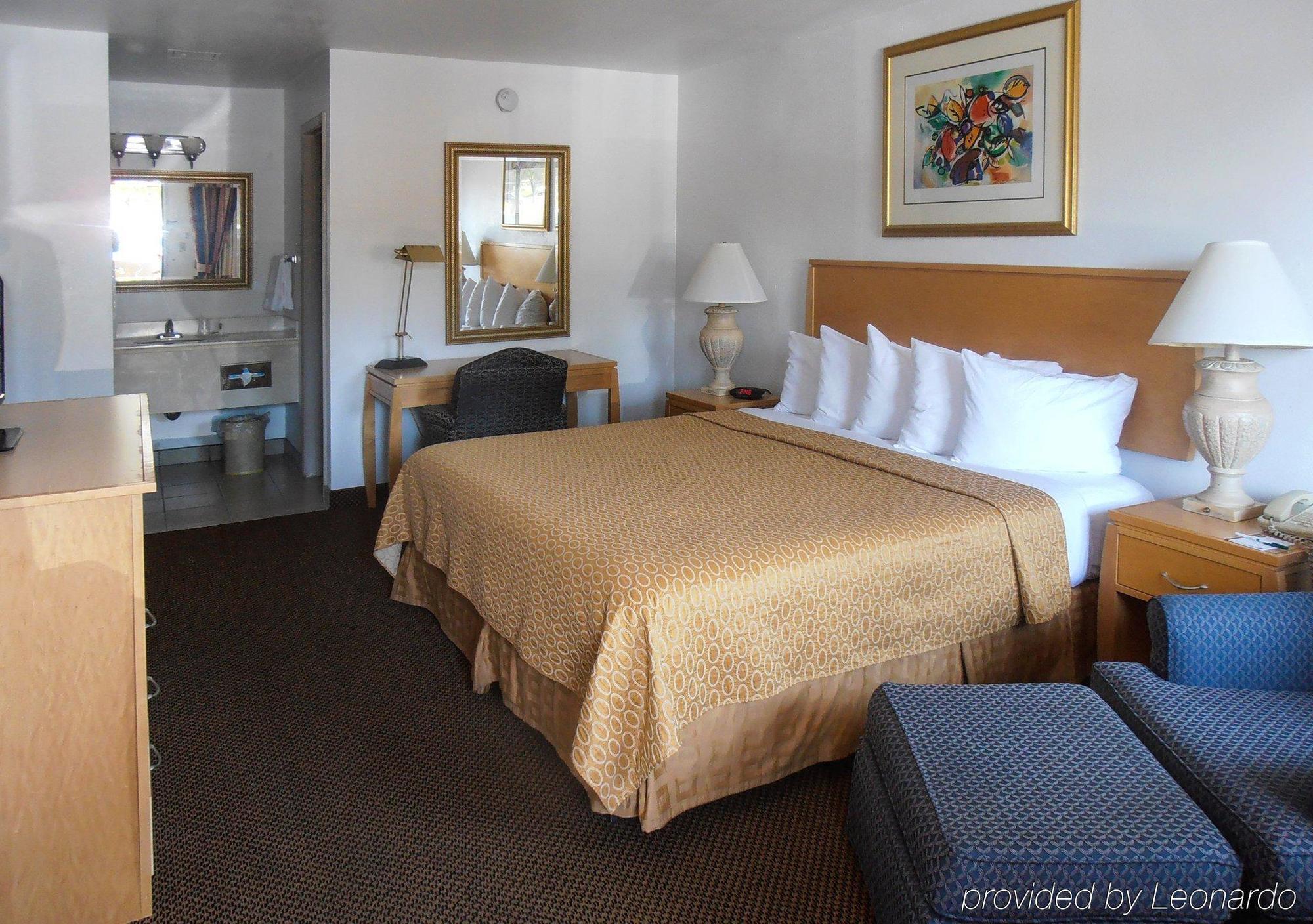 Desert Sands Inn & Suites Albuquerque Extérieur photo